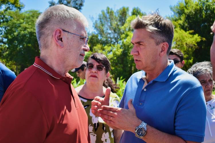 COLONIA ELISA: EL GOBERNADOR ZDERO CONSTATÓ EL INICIO DE OBRAS PARA EL SISTEMA CLOACAL