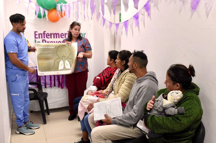 ESTE MARTES: SALUD LANZÓ CAMPAÑA DE VACUNACIÓN DEL VIRUS SINCICIAL RESPIRATORIO