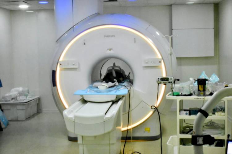 HISTÓRICO EN SALUD: EL NUEVO RESONADOR MAGNÉTICO DEL PEDIÁTRICO YA REALIZÓ MÁS DE 300 RESONANCIAS EN SÓLO 2 MESES